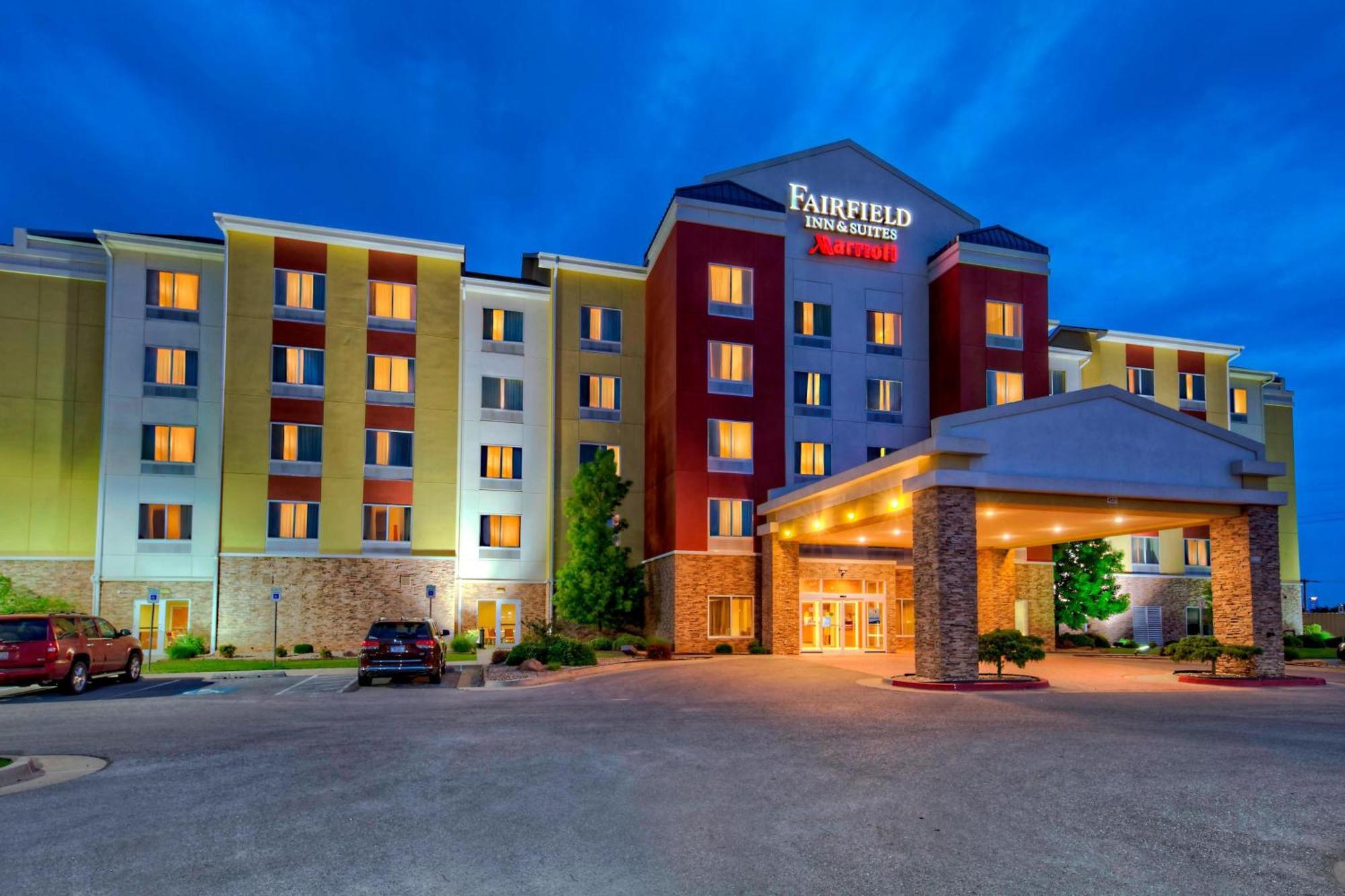 Fairfield Inn And Suites By Marriott Oklahoma City Airport Exteriör bild