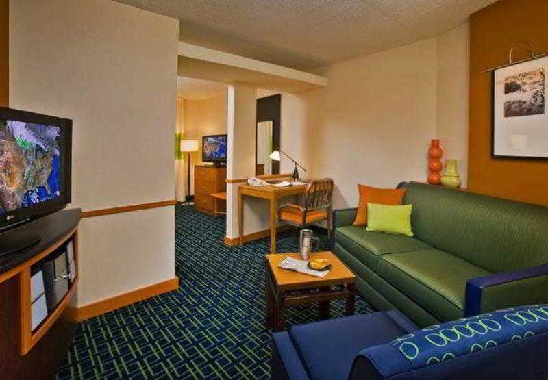 Fairfield Inn And Suites By Marriott Oklahoma City Airport Rum bild